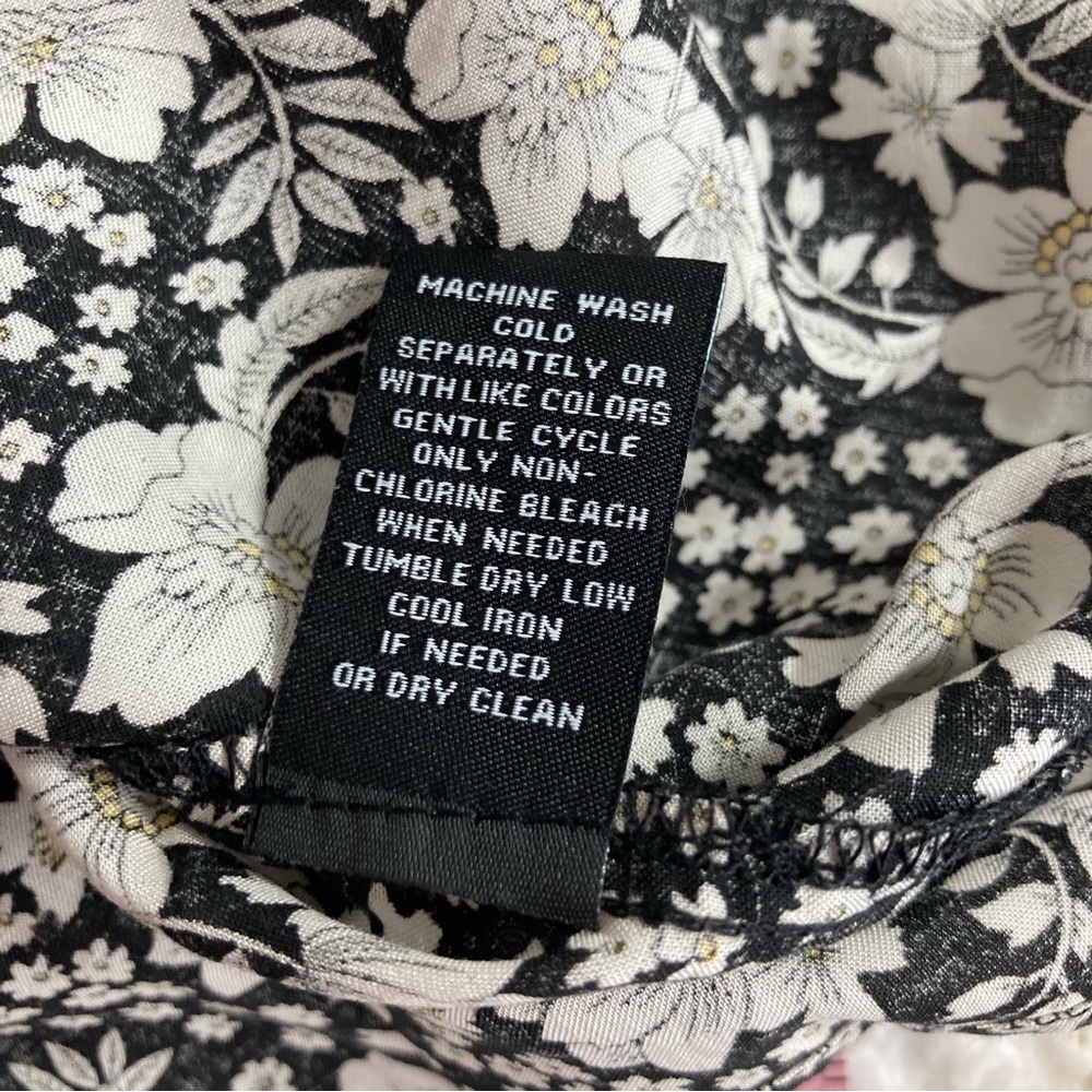 🌸✨ Premise Floral Blouse – NWT Beauty! - Picture 8 of 11